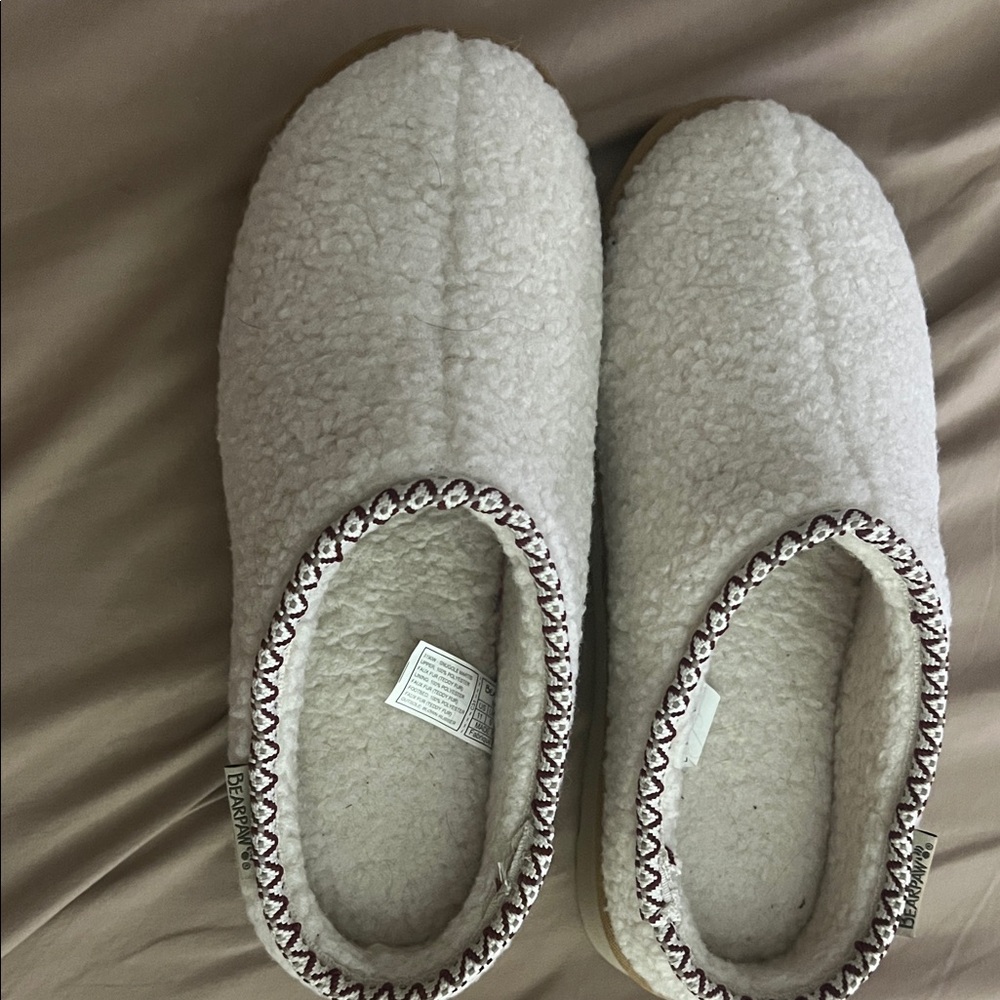 BearPaw Cream Fleece Women's Slippers